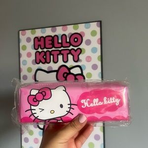 Hello kitty pouch